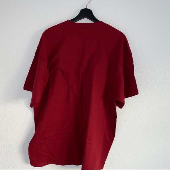 Red tshirt - Picture 5 of 5